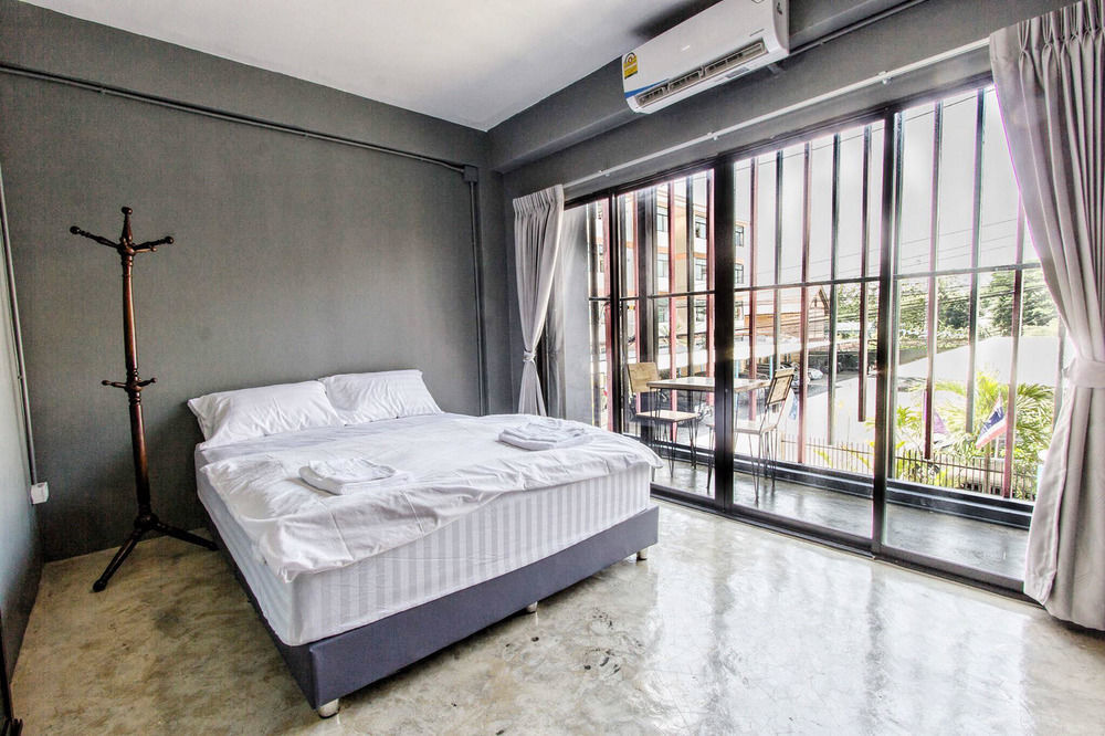 Sleep Airport Chiang Mai Bed and Breakfast Buitenkant foto