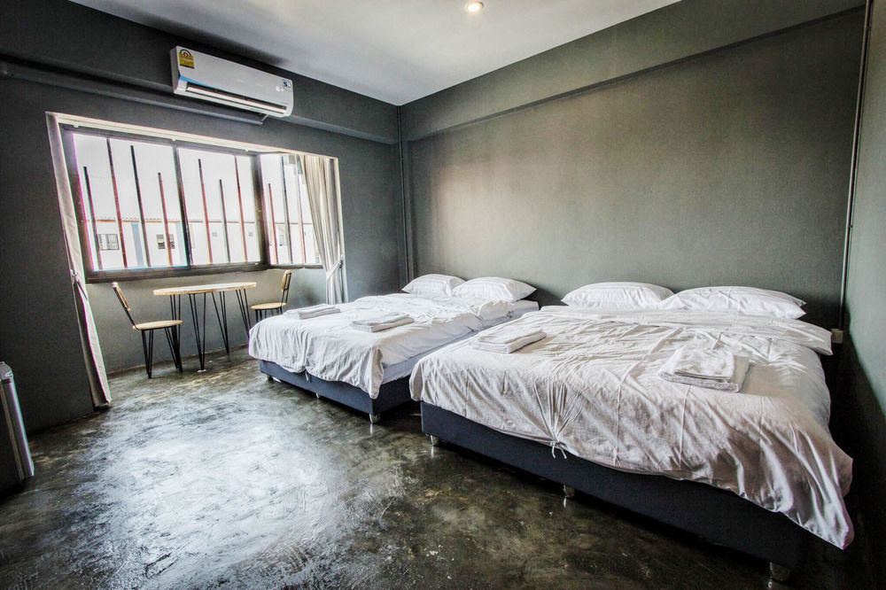 Sleep Airport Chiang Mai Bed and Breakfast Buitenkant foto