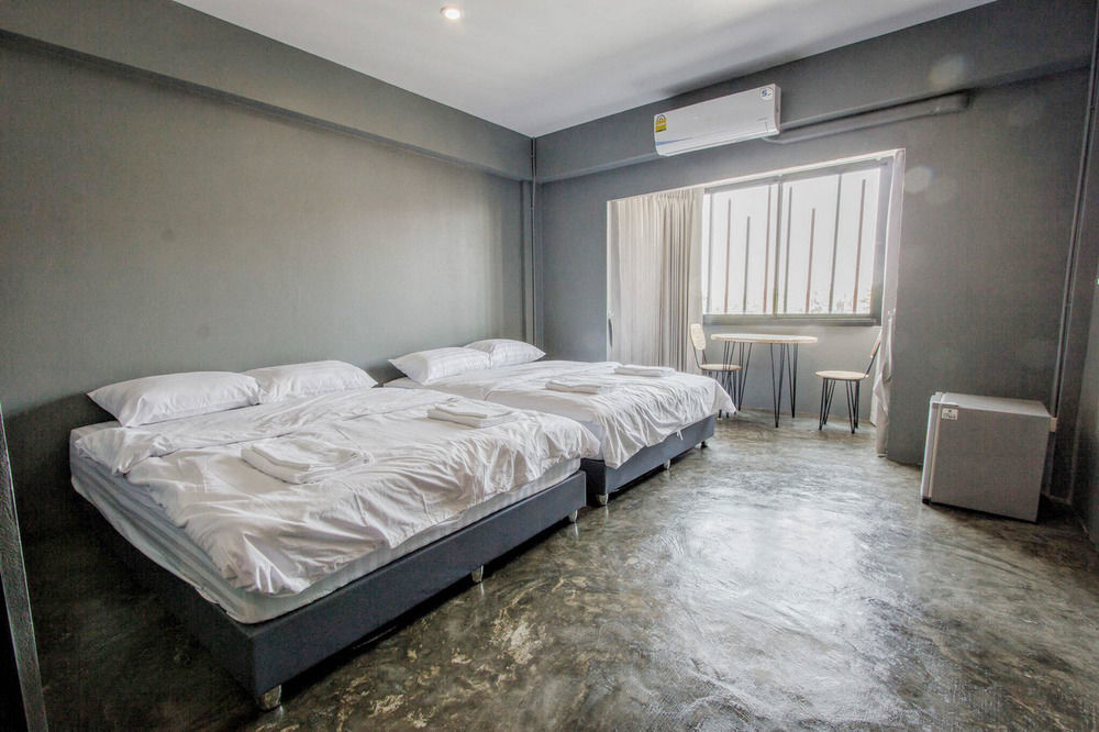 Sleep Airport Chiang Mai Bed and Breakfast Buitenkant foto